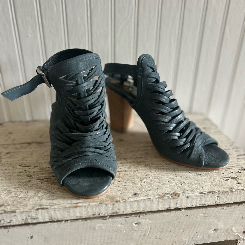 Sam Edelman 7